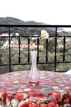 Balcony - Villa Helen's Apartments (Corfu)