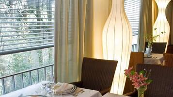 French cuisine, al fresco dining