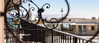 卡西特爾卡西斯港口原創精品飯店