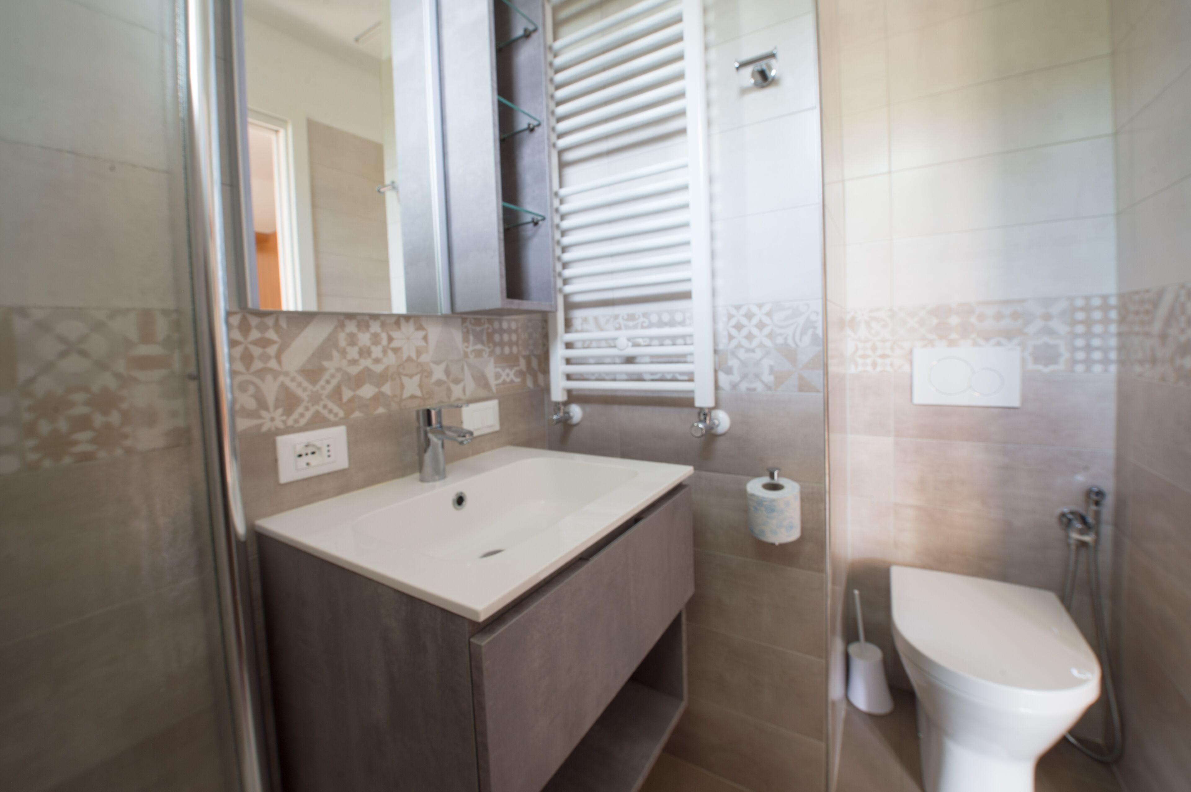 comfort double room | bathroom | hair dryer