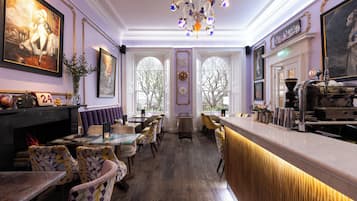 Daily full breakfast for a fee