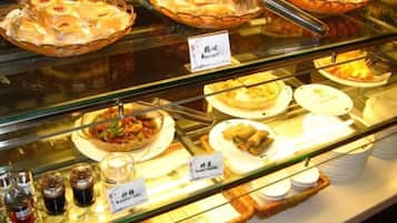 Thức ăn và đồ uống