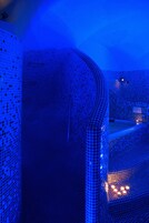 Sauna, Whirlpool, Dampfbad, Körperbehandlungen, Gesichtsbehandlungen