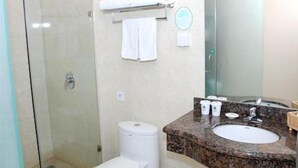 Bathroom - GreenTree Inn Shanghai Dabaishu Hotel (Shanghai)