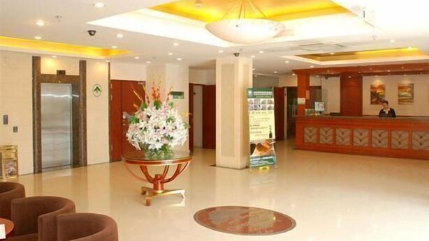 Lobby - GreenTree Inn Shanghai Dabaishu Hotel (Shanghai)