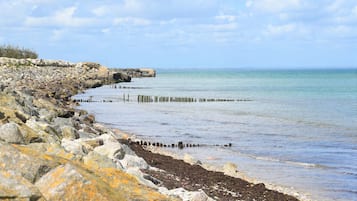 Una spiaggia nelle vicinanze