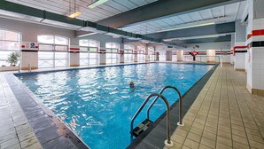 Piscine couverte, piscine extérieure