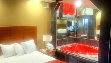 Escritorio, cortinas blackout, wifi gratis y ropa de cama