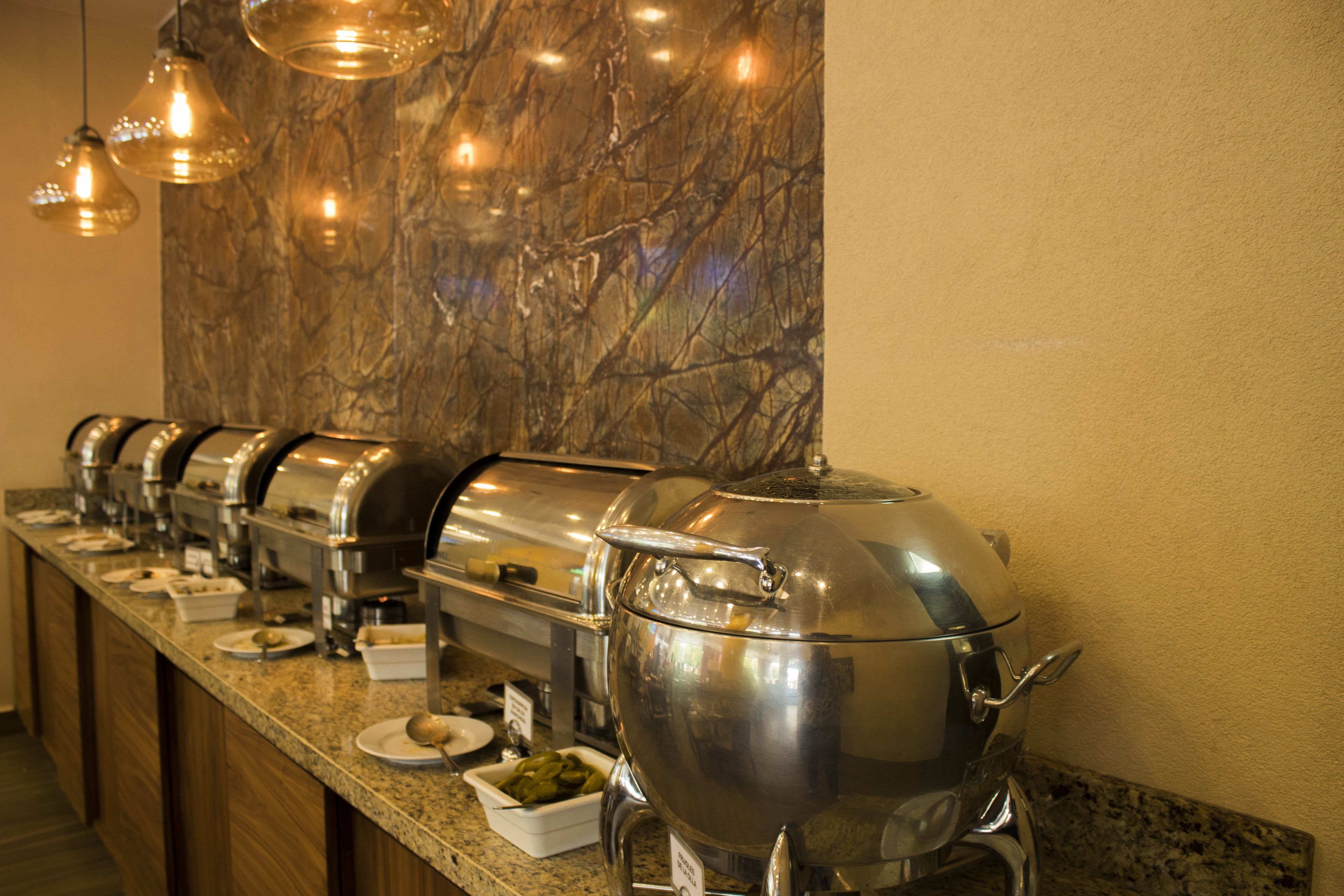 daily cooked-to-order breakfast for a fee