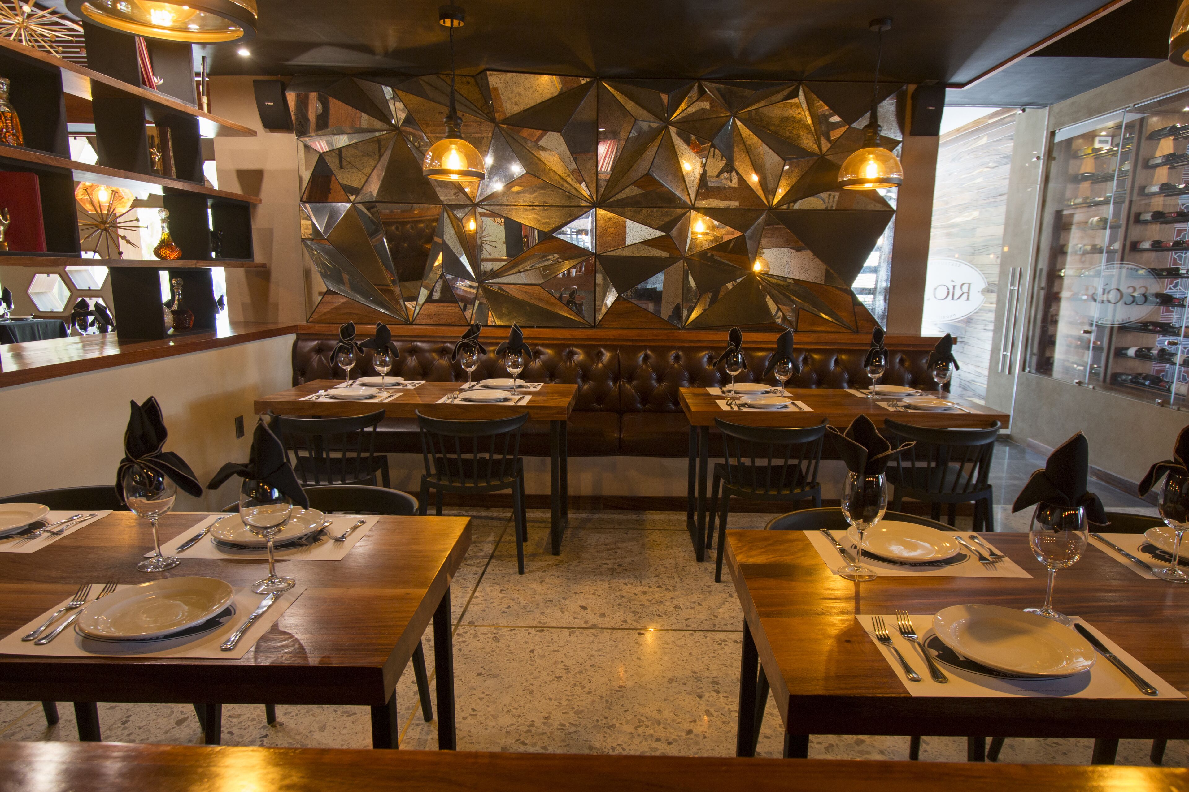 breakfast, lunch, dinner served; garden views