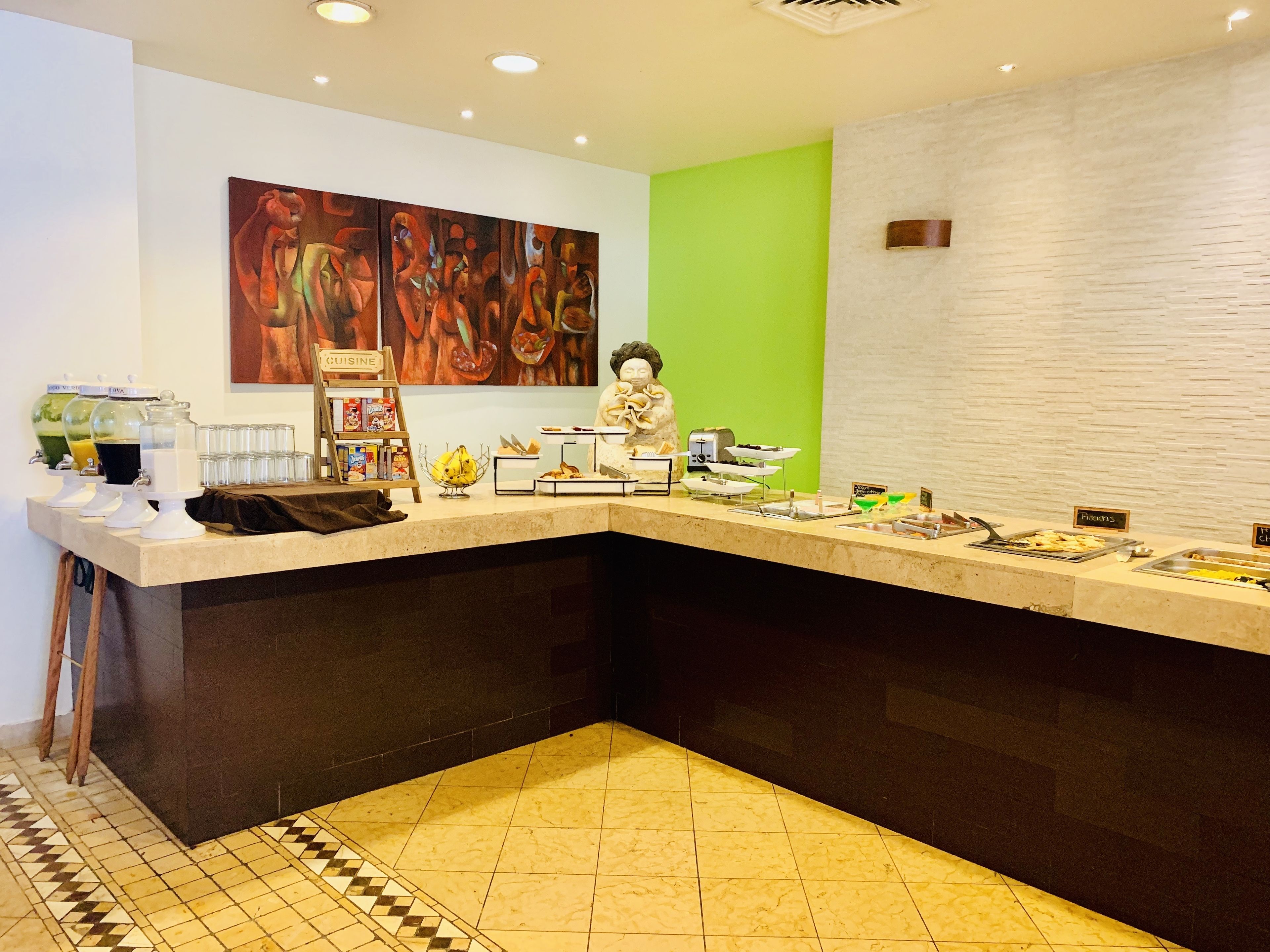 daily buffet breakfast (mxn 230 per person)