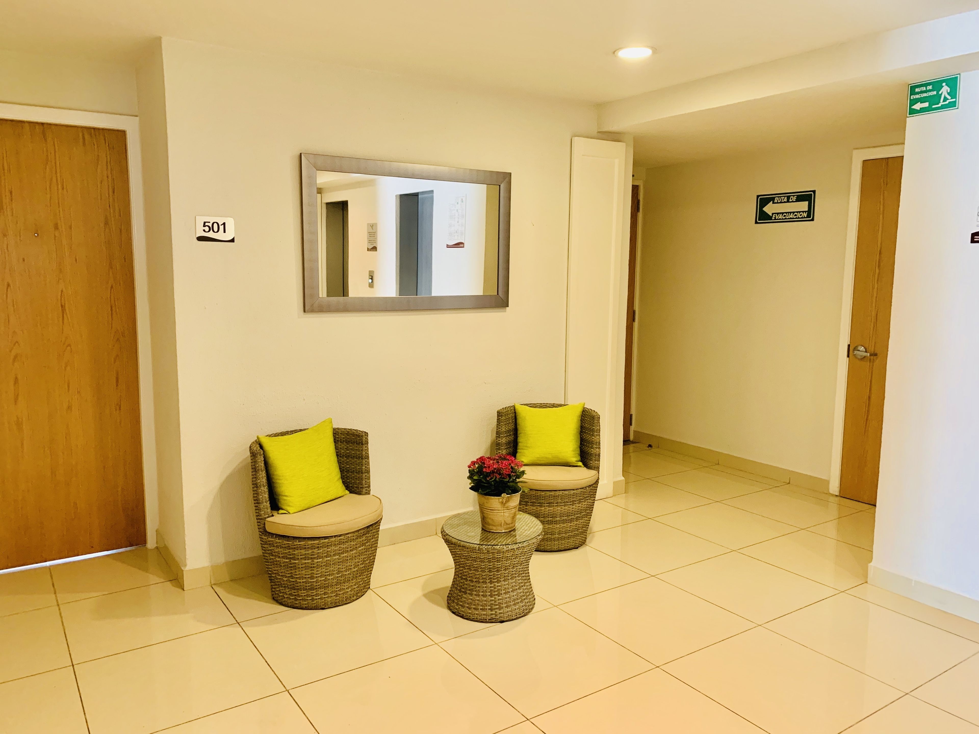 Sala de estar en el lobby