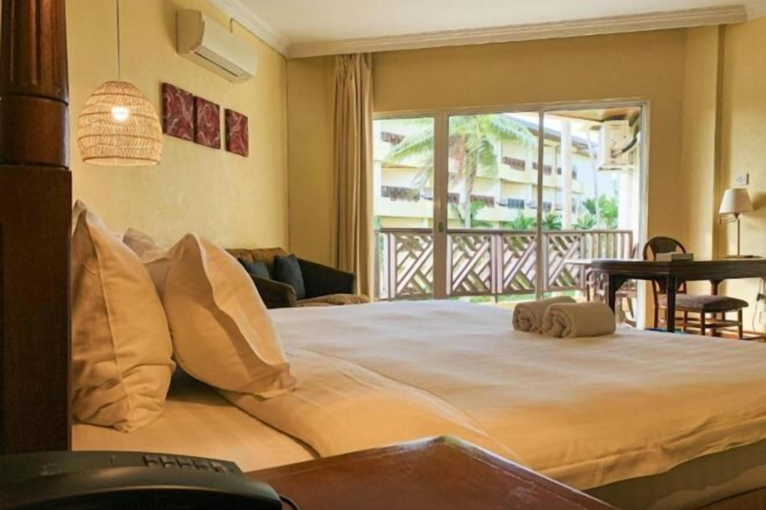 Minibar, in-room safe, soundproofing, iron/ironing board