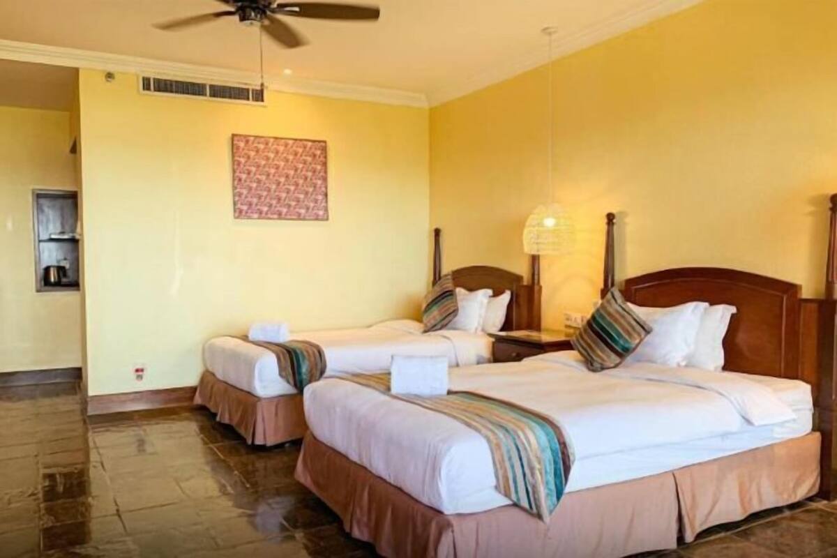 Minibar, in-room safe, soundproofing, iron/ironing board