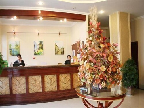 Greentree Inn Anqing Renmin Road Business Road Exp
