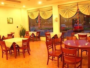 Dining - Greentree Inn Yancheng Dafeng Hotel (Yancheng)