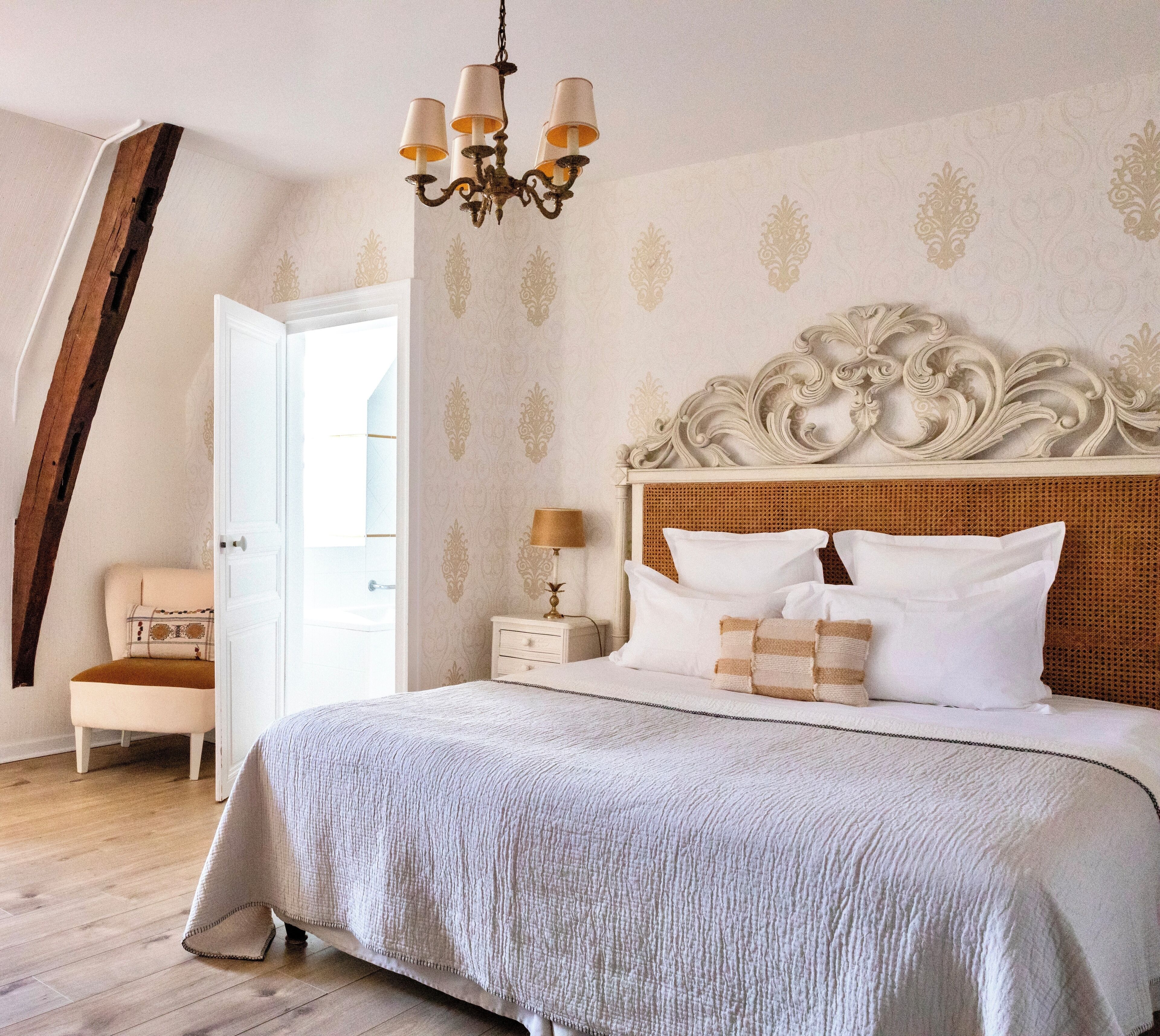 superior double room | 1 bedroom, desk, soundproofing, free wifi