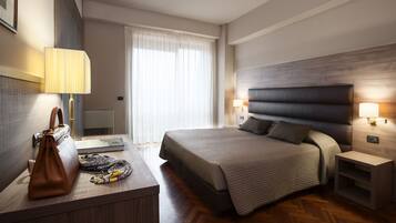 In-room safe, desk, free WiFi, bed sheets