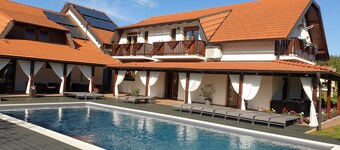 House Tina - Bed and Breakfast