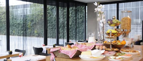 Dagelijks ontbijtbuffet inbegrepen