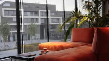 Télévision à écran plat