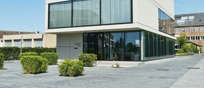 Bagian depan properti