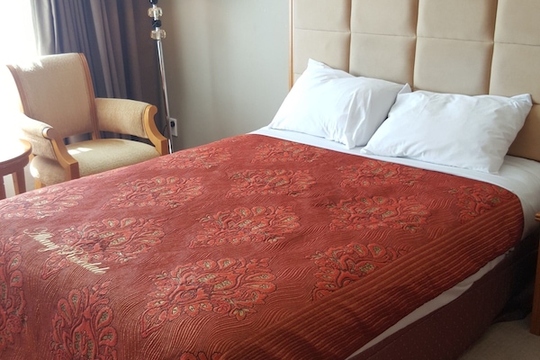 In-room safe, desk, iron/ironing board, free cots/infant beds