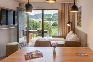 华丽公寓 | 高档床上用品、办公桌、熨斗/熨板、免费 WiFi