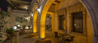 Stone House Cave Hotel