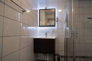 Phòng đôi, phòng tắm riêng | Phòng tắm | Khăn tắm 
