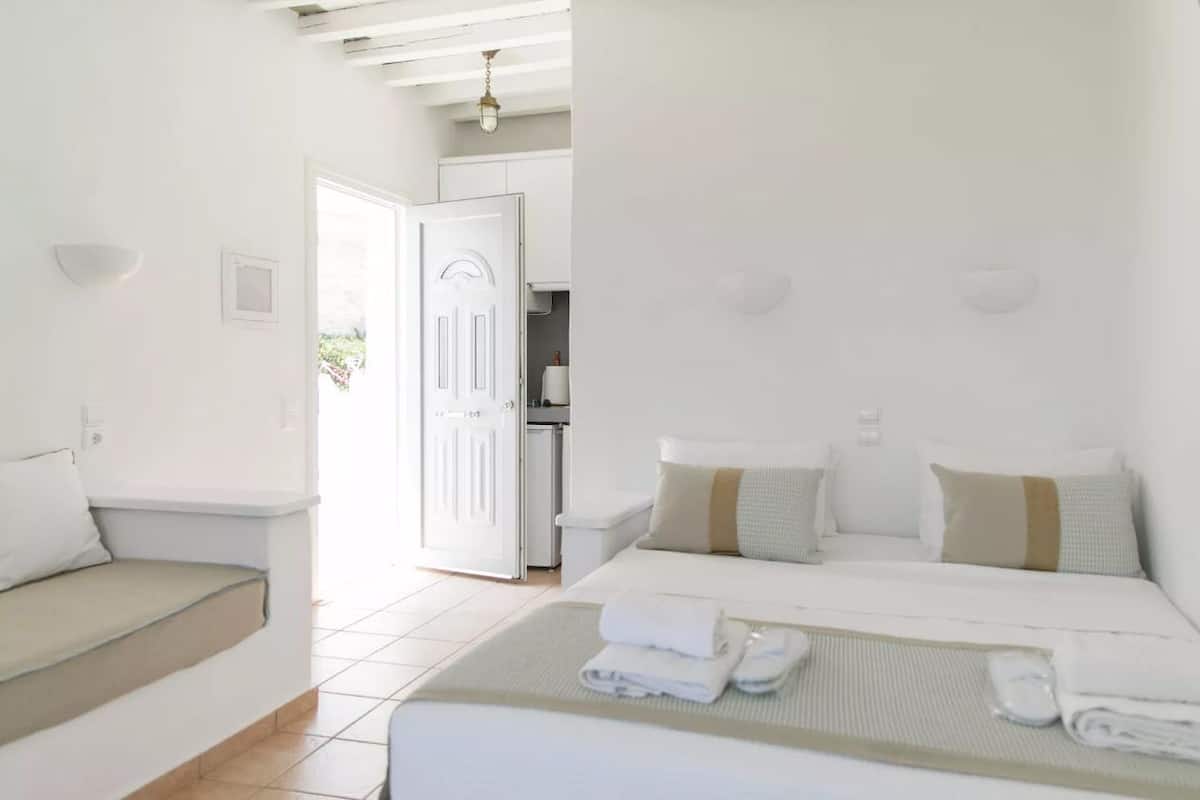 studio | premium bedding, down duvets, pillow-top beds, blackout curtains
