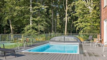 สระว่ายน้ำ