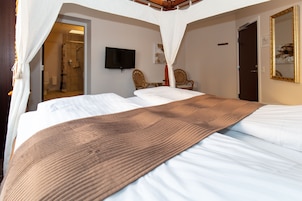 Ropa de cama hipoalergénica y cortinas blackout