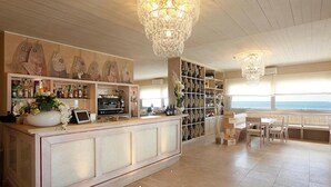 Bar (in der Unterkunft)