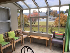 Superior Villa, 2 Bedrooms, Garden View, Garden Area | Living area | LED TV - Edgewater Motel Te Anau (Te Anau)