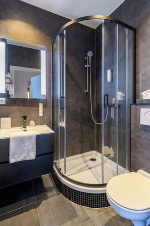 Ensemble douche/baignoire, douche hydromassante