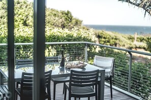 Terrace/patio - The Retreat Beach Houses (Peregian Beach)