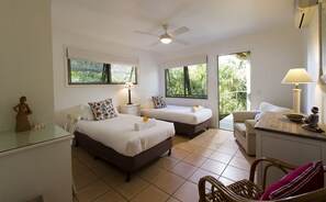3 bedrooms, premium bedding, individually decorated - The Retreat Beach Houses (Peregian Beach)