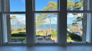 Habitación doble, vistas al mar (Four Poster Bed Dulsie) | Sistema de insonorización y ropa de cama