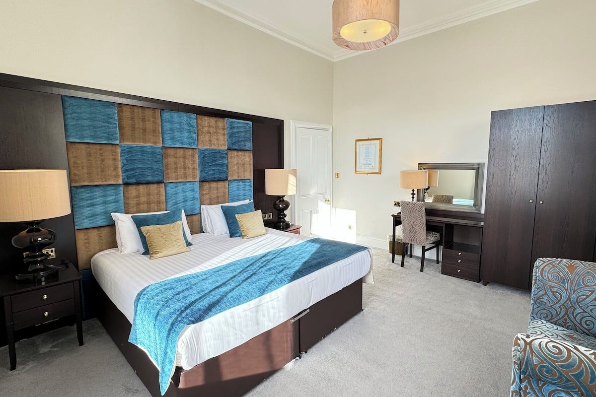 Double or Twin Room (Cawdor) | Soundproofing, bed sheets