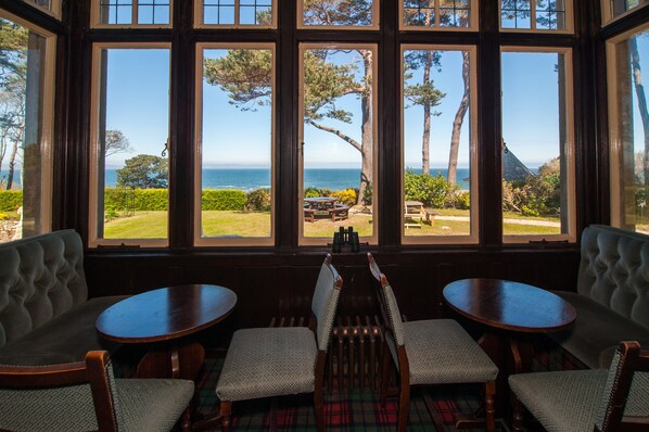 Interior detail - Invernairne Guest House (Nairn)