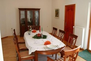 In-room dining - Hotel Prebold (Prebold)