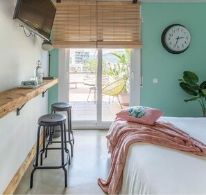 1 quarto, camas com colchões pillow-top, cofres nos quartos