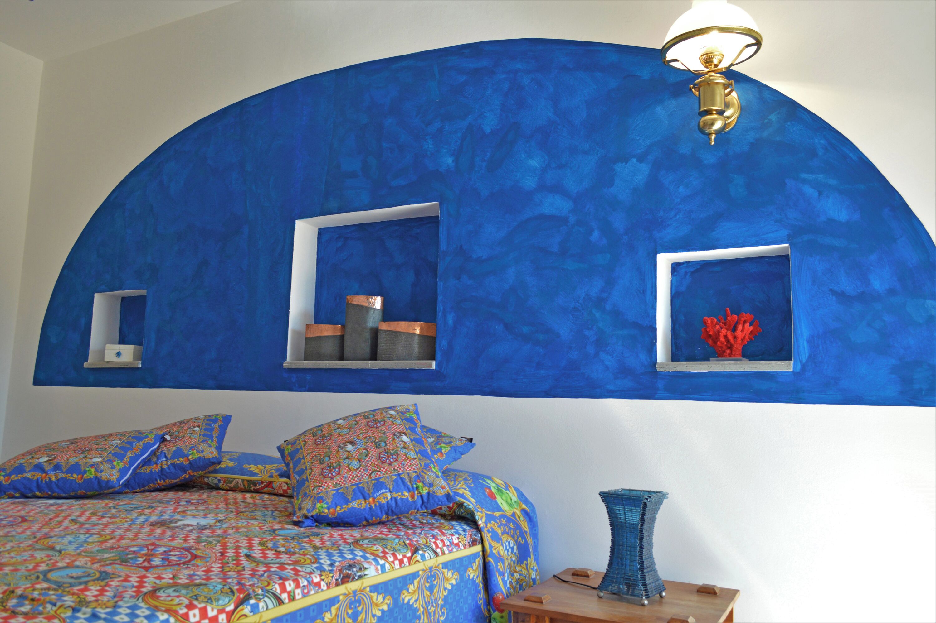 superior double room | minibar, in-room safe, free wifi, bed sheets