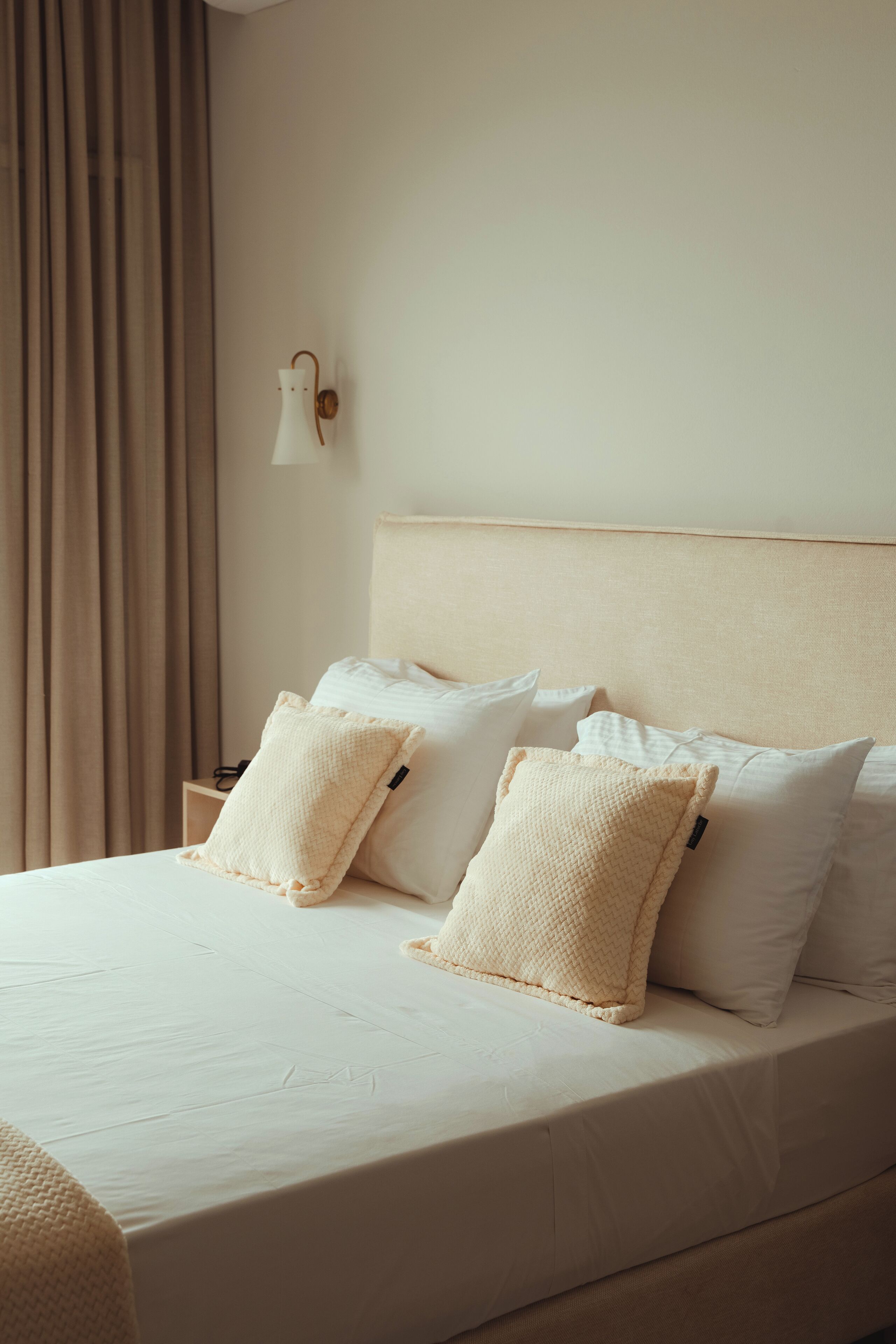 superior double room | hypo-allergenic bedding, minibar, in-room safe, desk