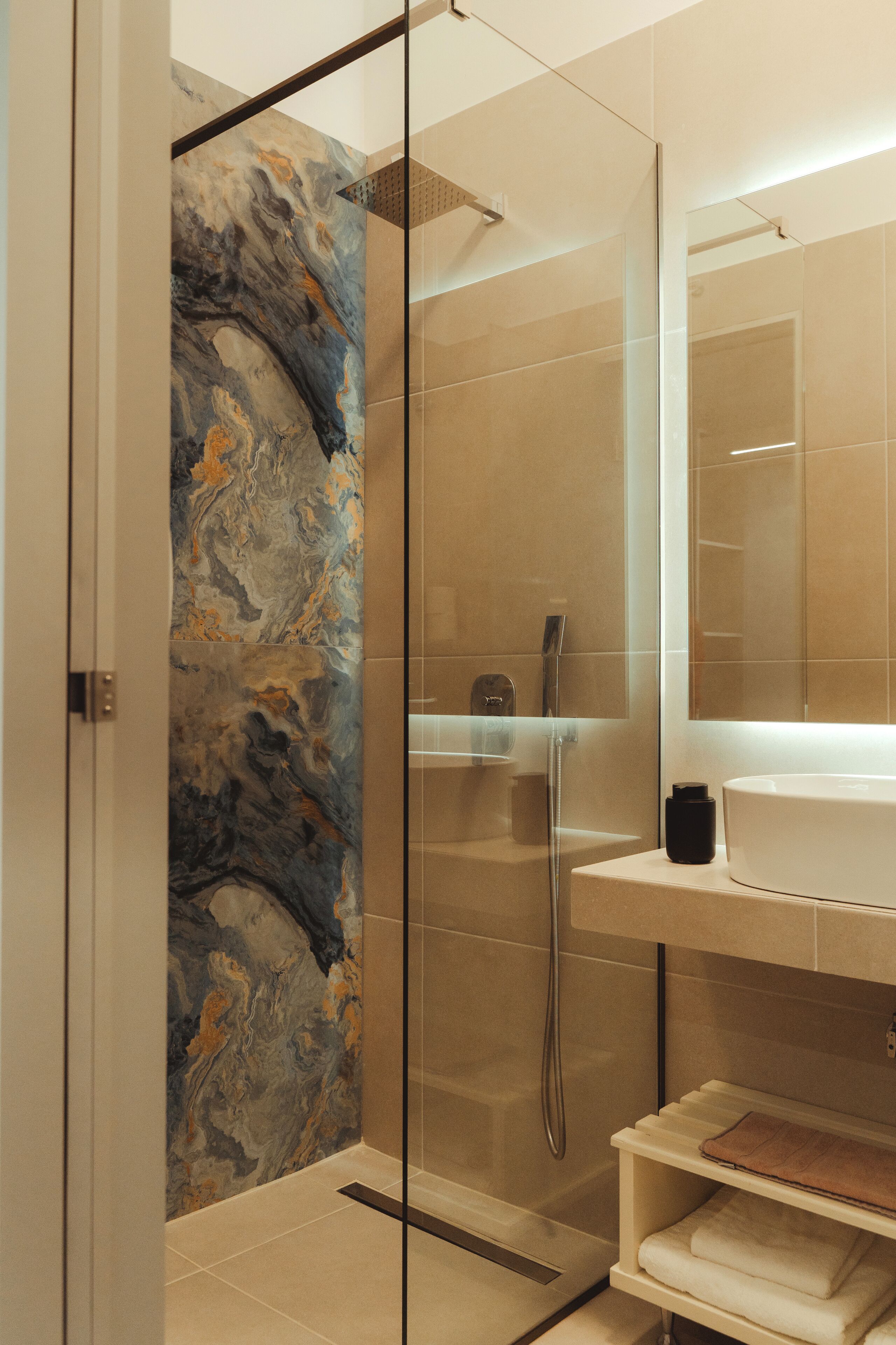 superior double room | bathroom | shower, free toiletries, hair dryer, towels