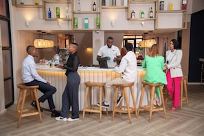 Flat-screen TV - Illovo Hotel (Sandton)