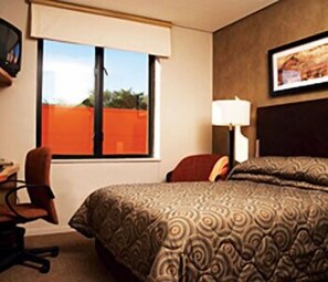 In-room safe, desk, iron/ironing board, free WiFi