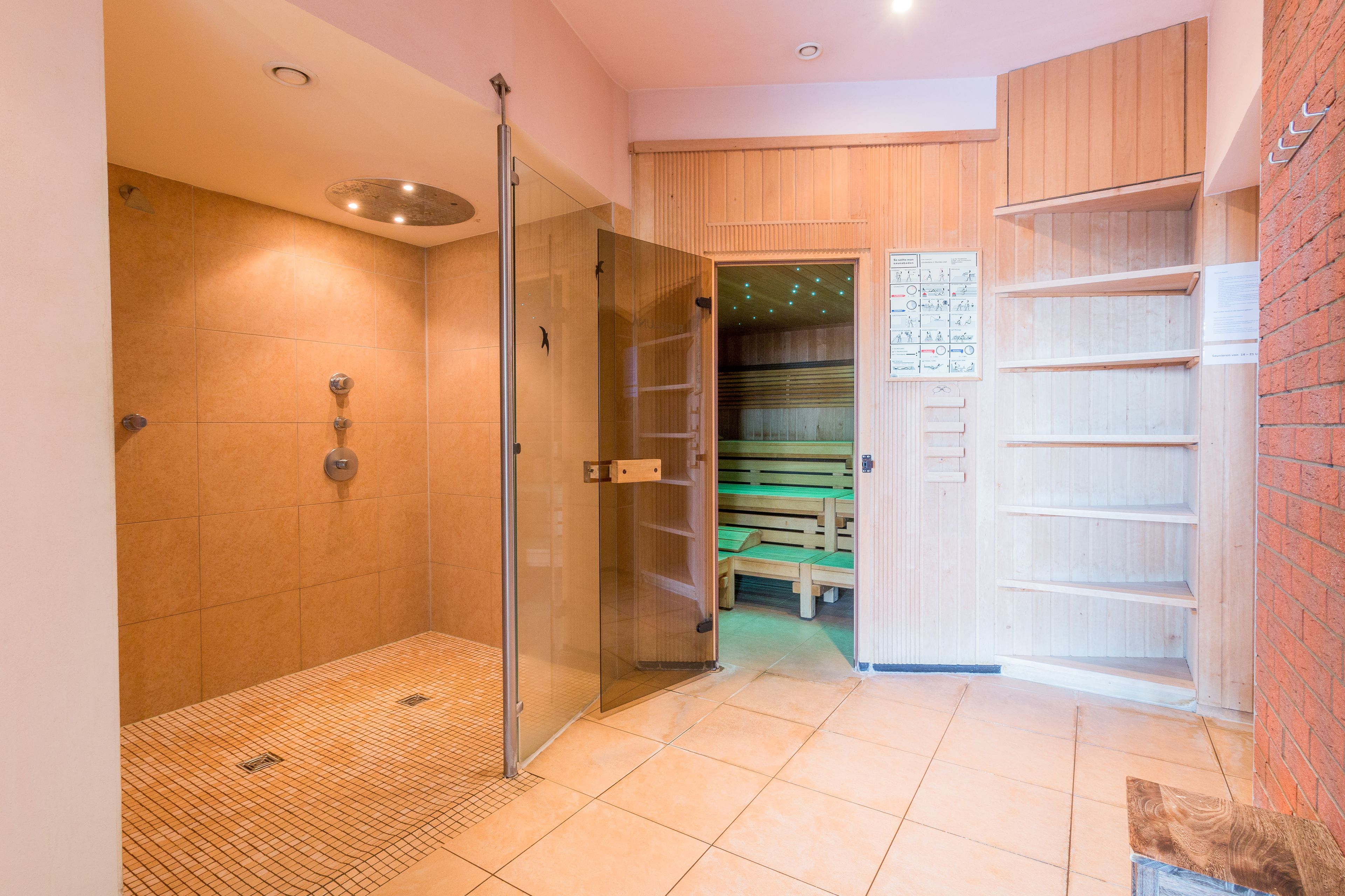 Phòng xông hơi sauna