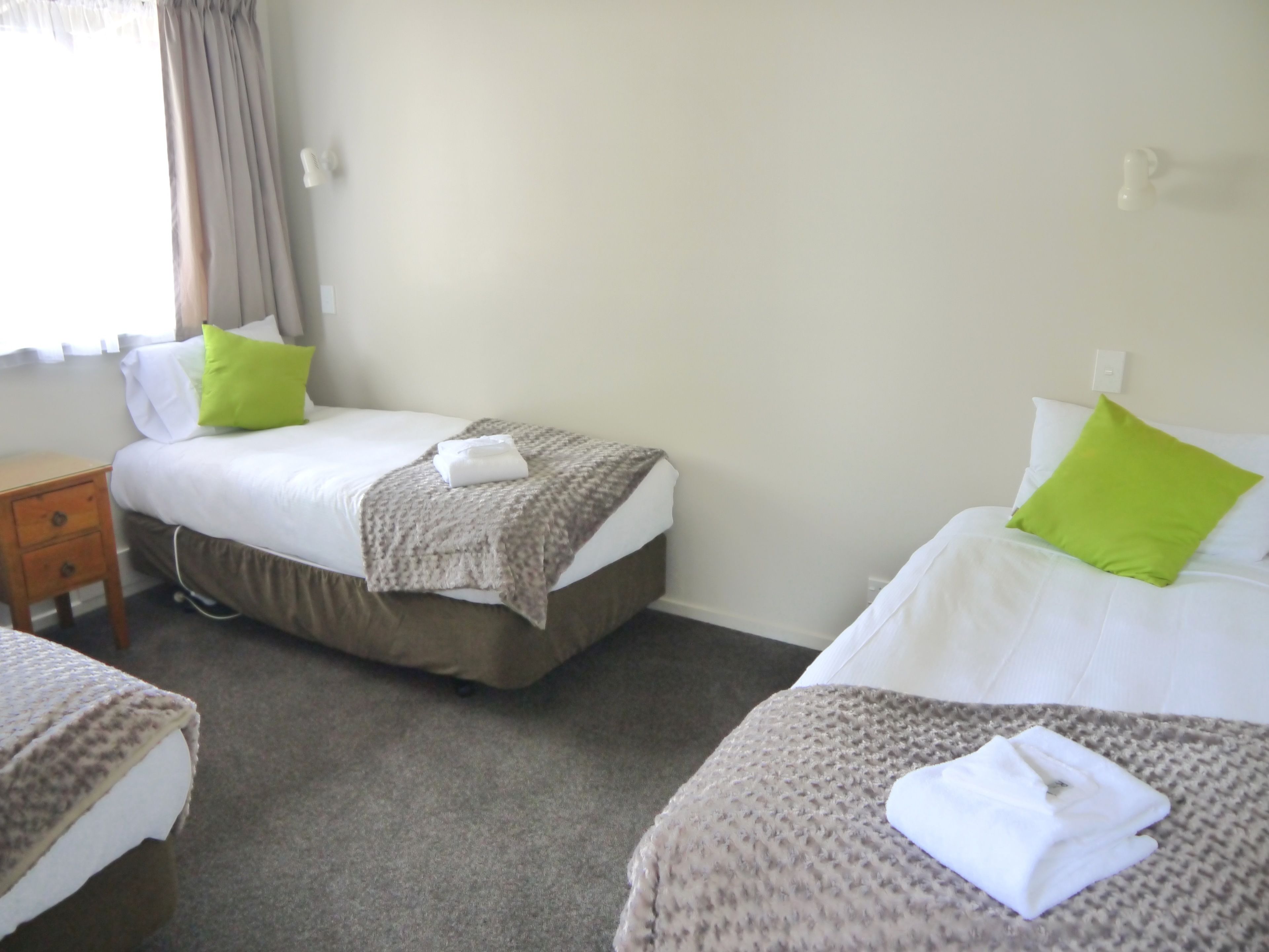 family cottage, 2 bedrooms | iron/ironing board, free wifi, bed sheets